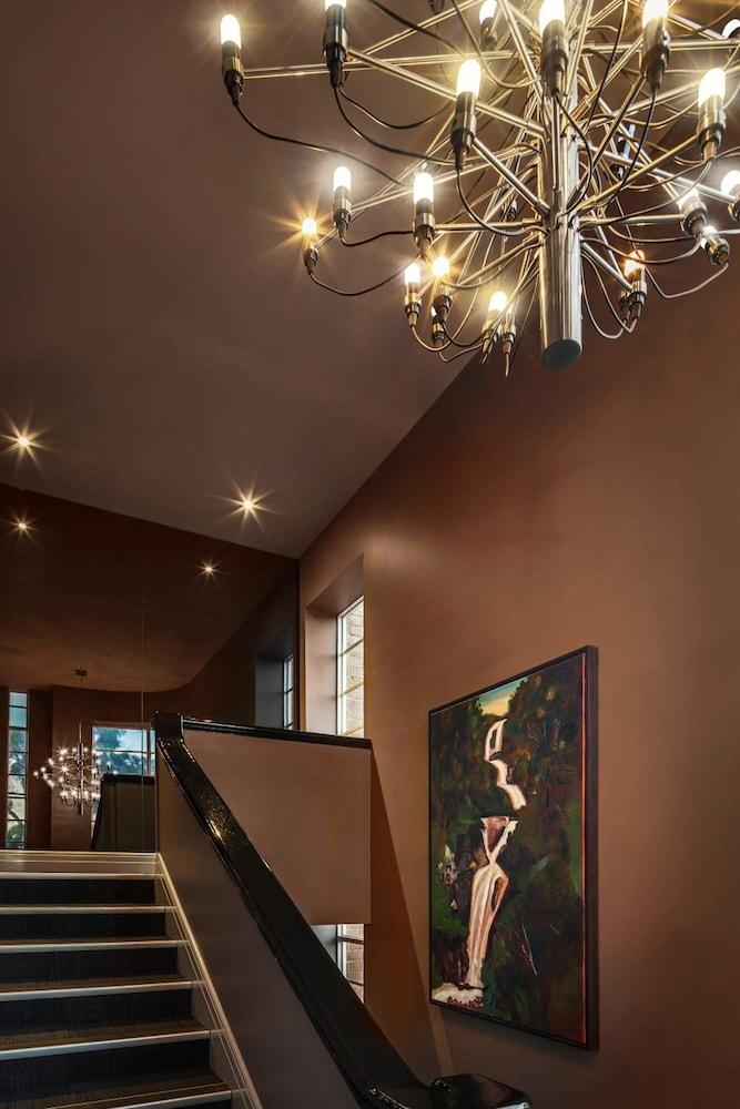 Quest East Melbourne Aparthotel Exterior photo
